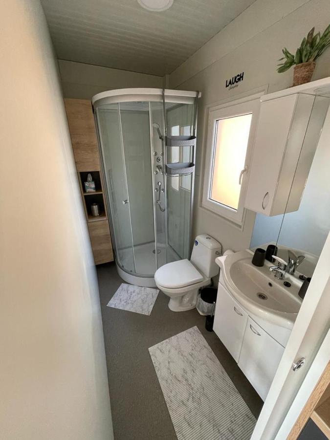 H&S Mobile Home Privlaka  Buitenkant foto